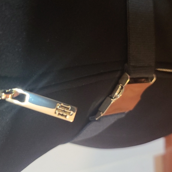 Tommy Hilfiger black dress with belt - Picture 9 of 10